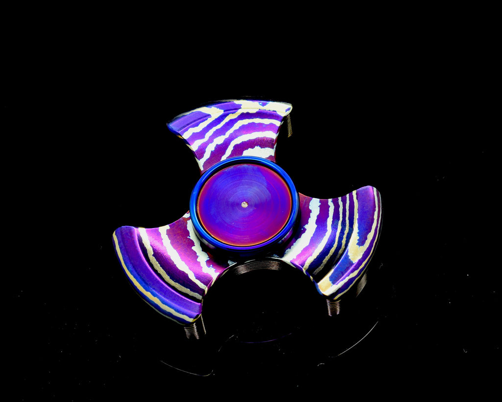 Mokuti Tri-Stubby Spinner and Cigar Stand – Rotablade